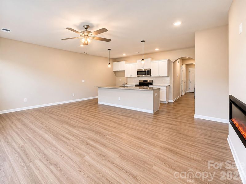 5933 Wallace Ave, Charlotte, NC 28227
