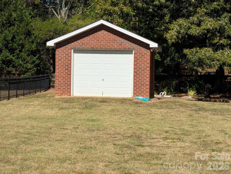 3203 Mcgee Ln, Monroe, NC 28110