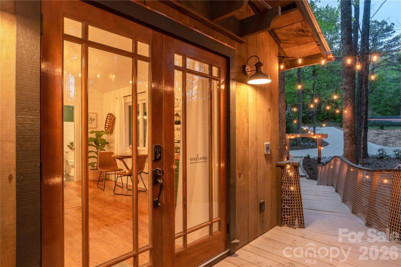 523 Stepp Rd, Hendersonville, NC 28792
