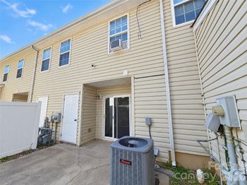 4212 Glenlea Commons Dr, Charlotte, NC 28216