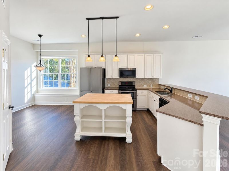 2001 Gable Way Ln, Matthews, NC 28104