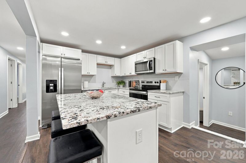 841 Mcarthur Ave, Charlotte, NC 28206