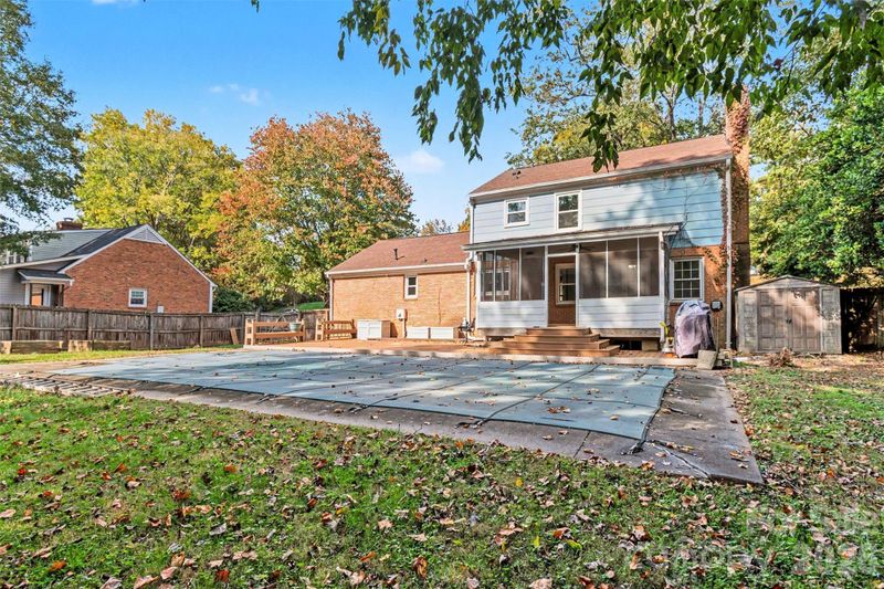 3940 Riverbend Rd, Charlotte, NC 28210