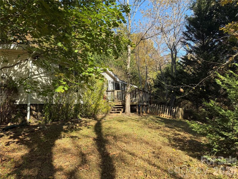 8 Longs Chapel Rd, Weaverville, NC 28787