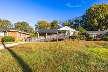 3224 Credenza Rd, Charlotte, NC 28208