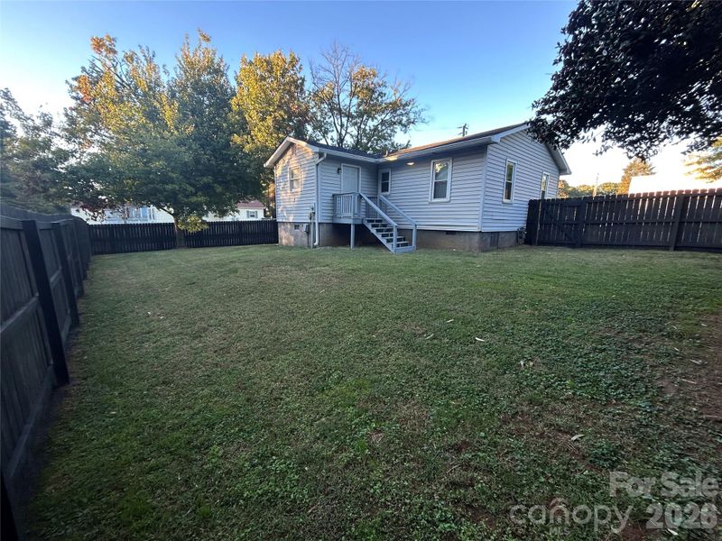 3629 Simmons St, Charlotte, NC 28208