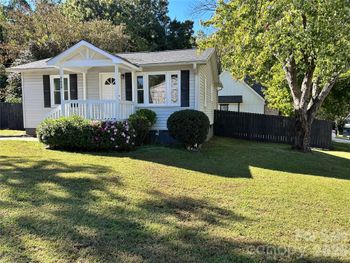 3629 Simmons St, Charlotte, NC 28208