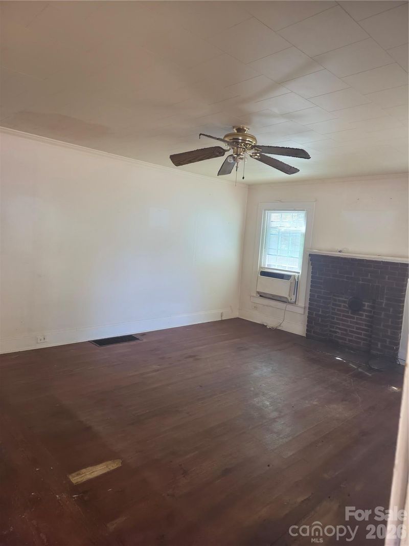 700 Smith St, Mooresville, NC 28115