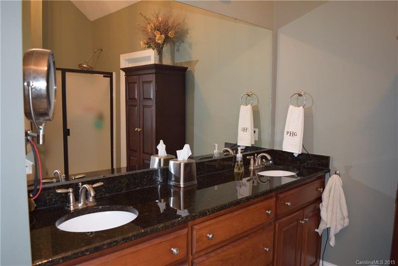 628 Winter Walk Ln, Clover, SC 29710
