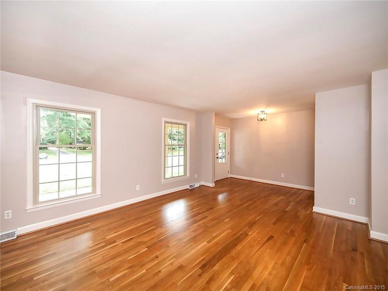 6320 Long Meadow Rd, Charlotte, NC 28210