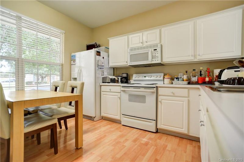 3163 Mannington Dr #17B, Charlotte, NC 28270