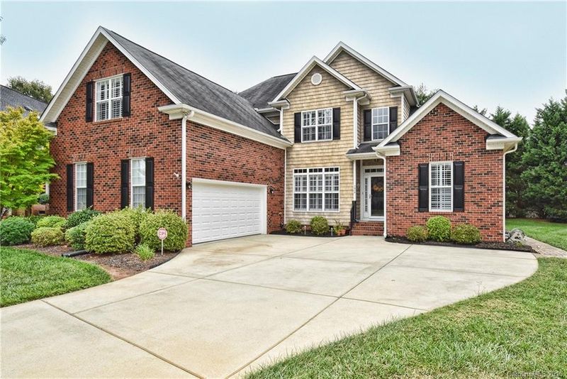 7050 Kidwelly Ln #277, Matthews, NC 28104