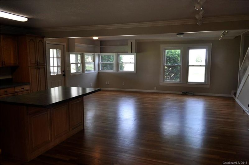 202 Easy St, Concord, NC 28027