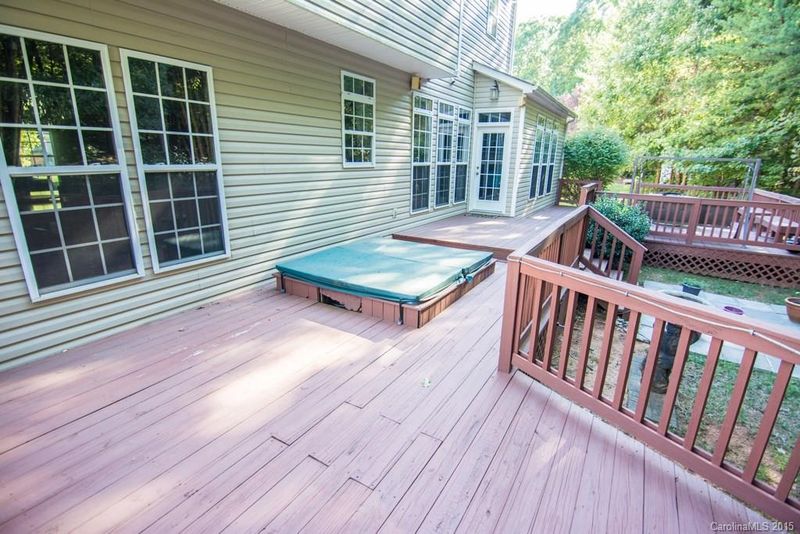 14045 Hatton Cross Dr, Charlotte, NC 28278