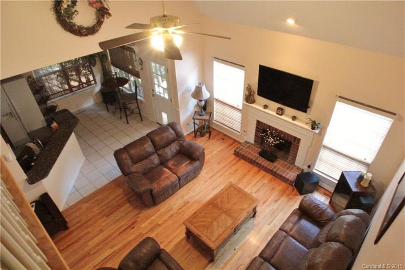 8811 Scarsdale Dr, Mint Hill, NC 28227
