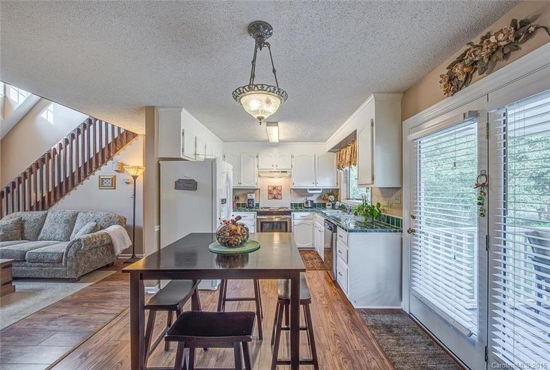 4335 Cross Ridge Dr, Gastonia, NC 28056