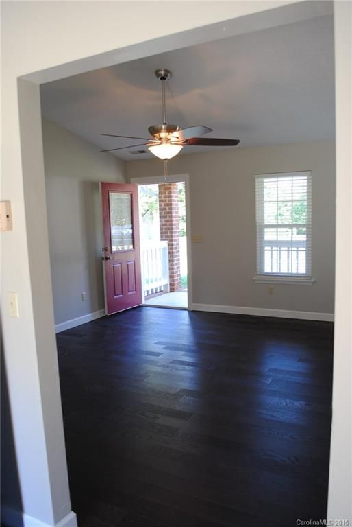 7406 Summitt Dr, Denver, NC 28037