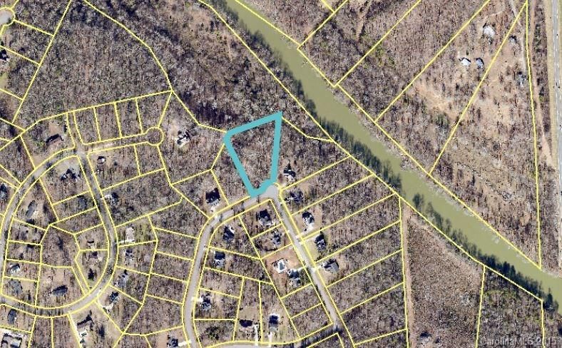 1200 Waterford Dr, Lincolnton, NC 28092