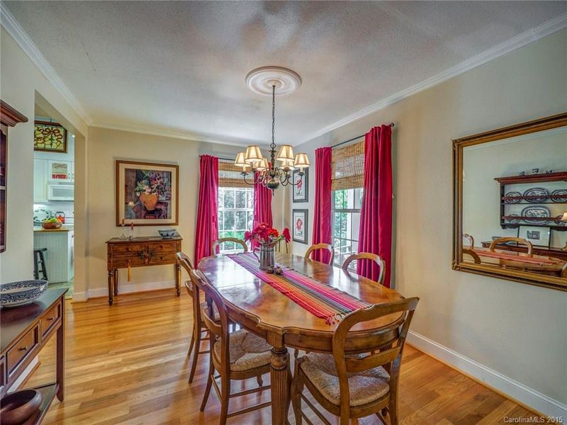416 Beverly Cir, Charlotte, NC 28270