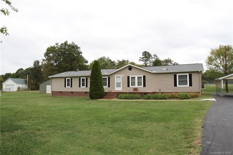 5448 Irish Potato Rd, Kannapolis, NC 28083