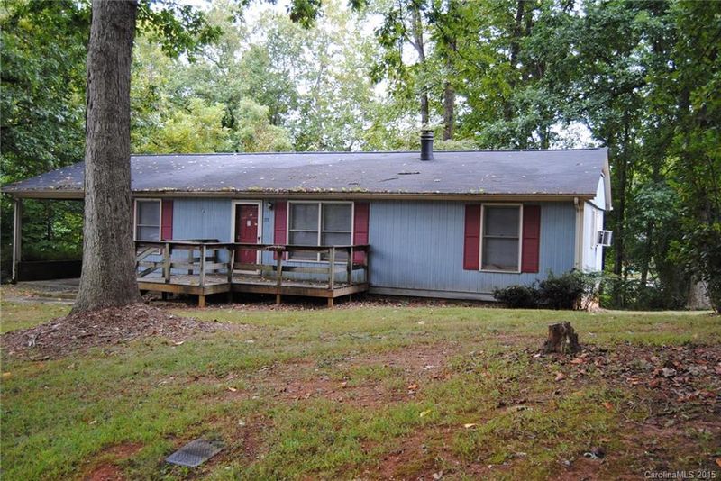 105 Ashbrook Rd, Statesville, NC 28677
