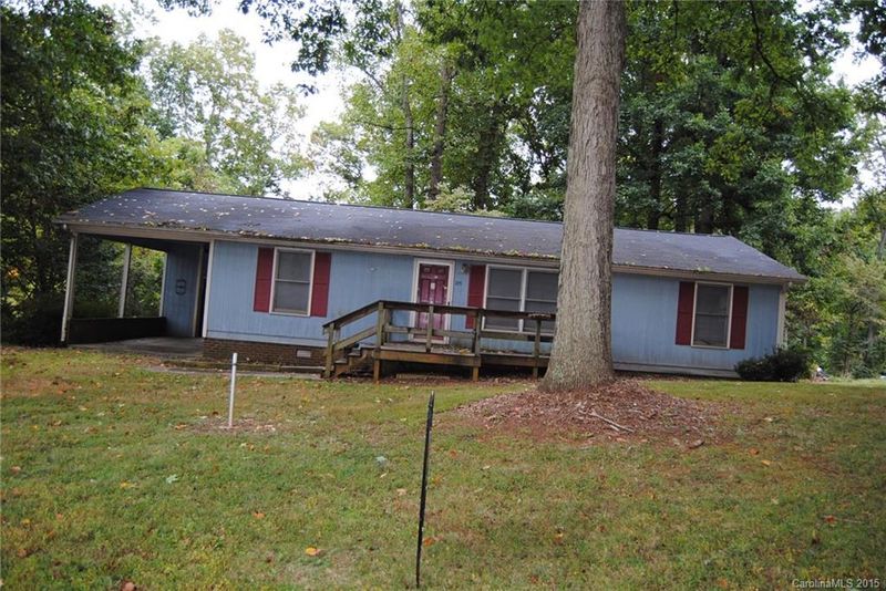 105 Ashbrook Rd, Statesville, NC 28677