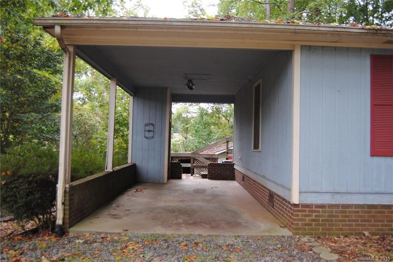 105 Ashbrook Rd, Statesville, NC 28677