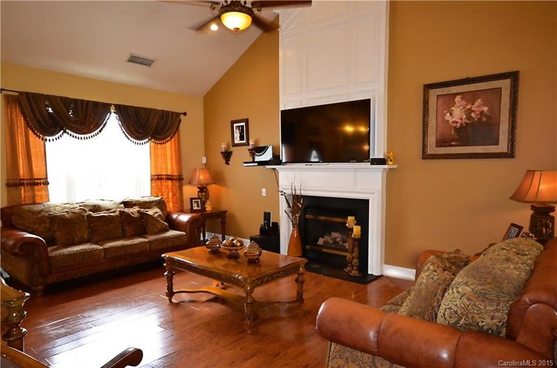 14059 Nestar Pl, Charlotte, NC 28273