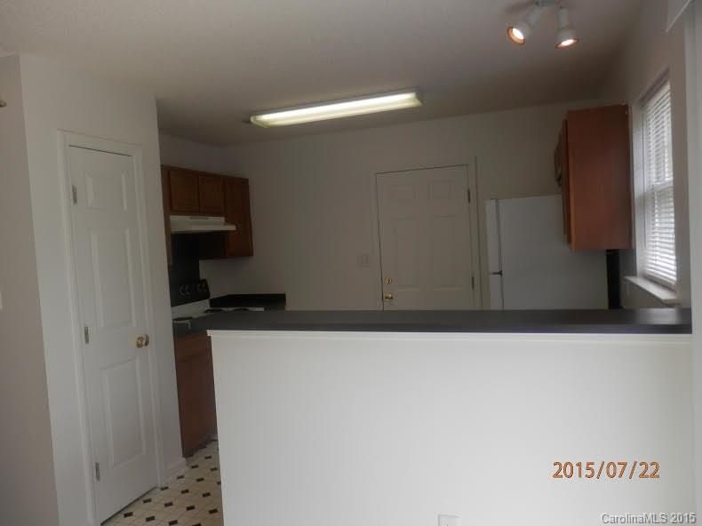 3000 Fairglen Rd, Charlotte, NC 28269