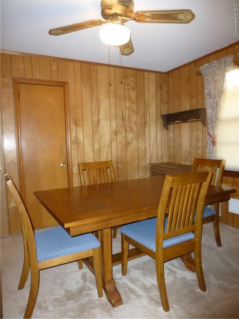 1239 Golf Course Dr, Gastonia, NC 28054