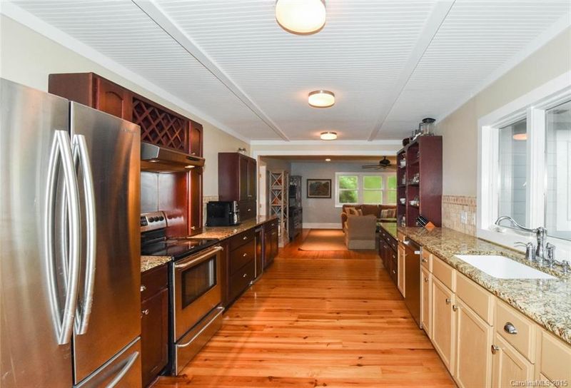 1017 Sedgefield Rd, Charlotte, NC 28209