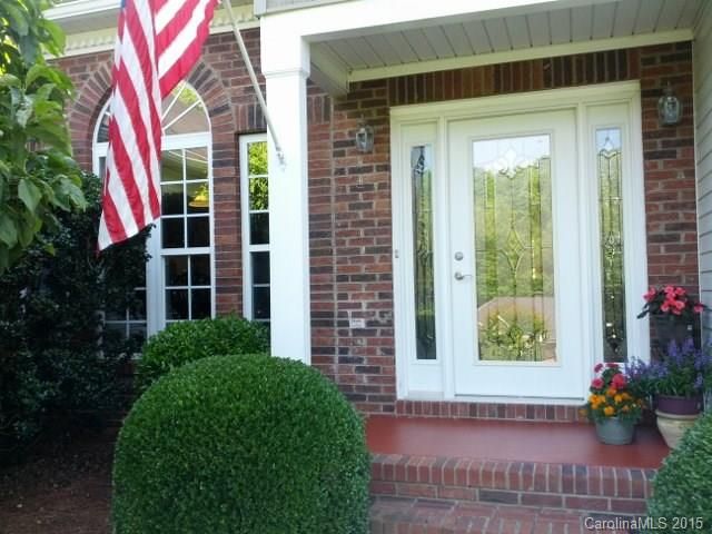 4417 Steeplechase Dr, Hickory, NC 28601