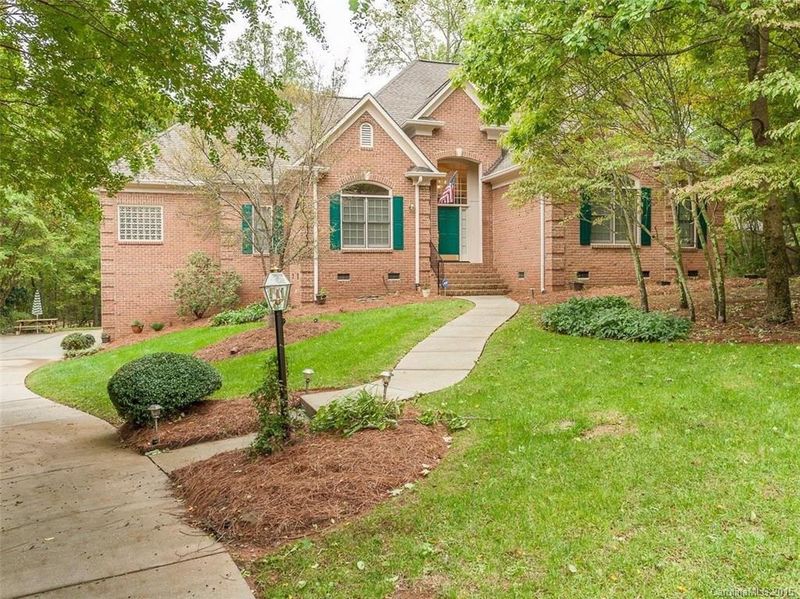 3502 Edgepine Dr, Charlotte, NC 28269
