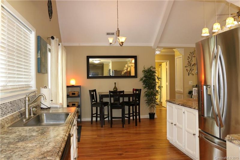 11317 Five Cedars Rd, Charlotte, NC 28226