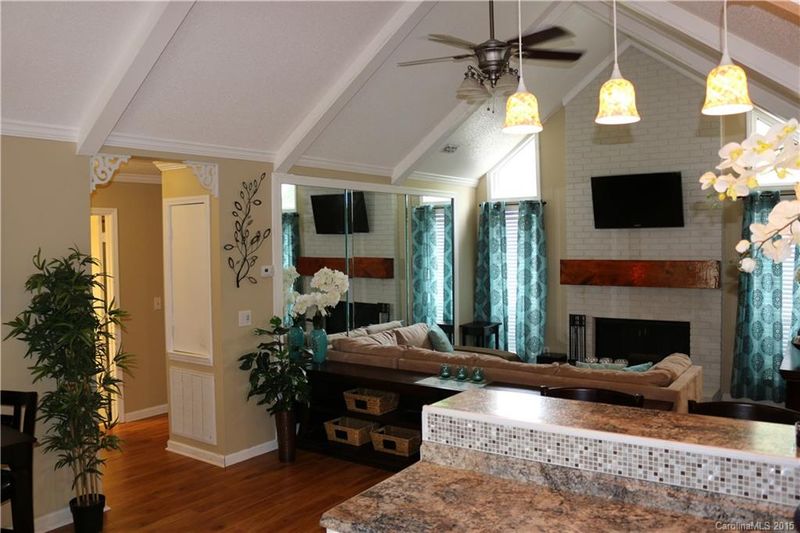 11317 Five Cedars Rd, Charlotte, NC 28226