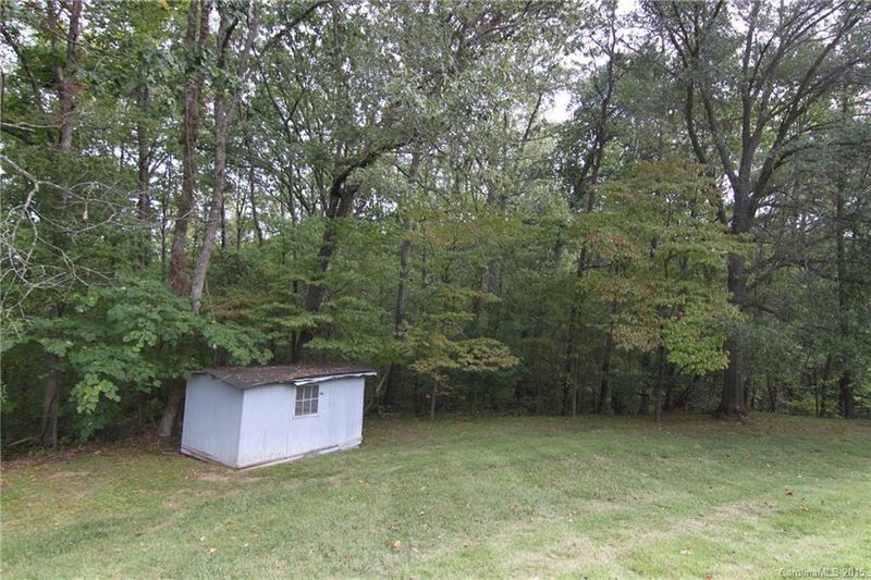228 Hickory Hill Ln, Stanley, NC 28164