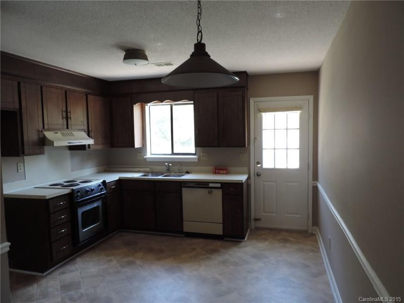 7515 Bradgate Rd, Charlotte, NC 28217