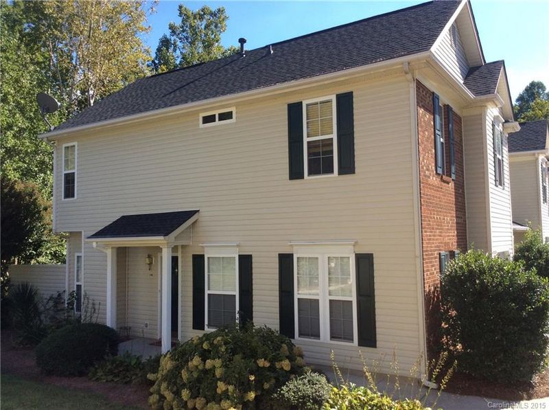8803 Cinnabay Dr #12, Charlotte, NC 28216