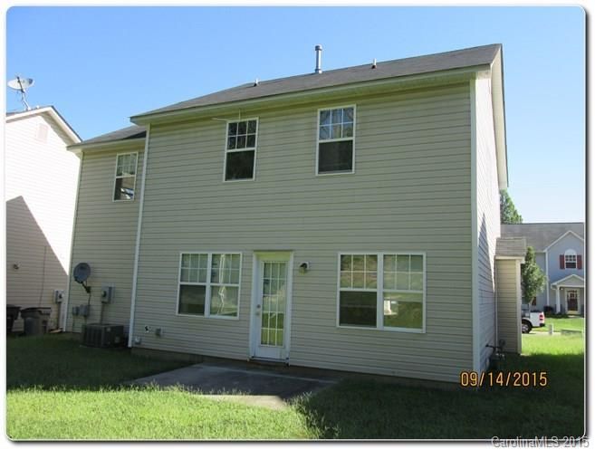 817 Raindrops Rd, Gastonia, NC 28054