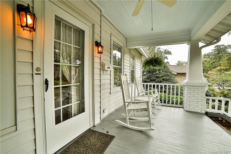 2253 Westminster Pl, Charlotte, NC 28207