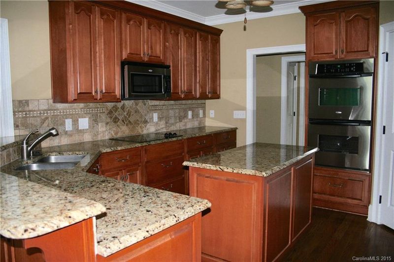3350 Mount Pleasant Rd N, Concord, NC 28025