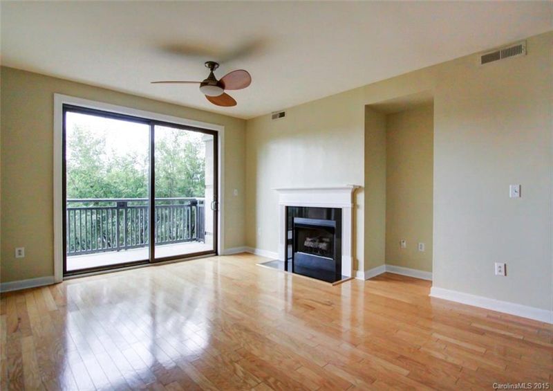 718 Trade St #414, Charlotte, NC 28202