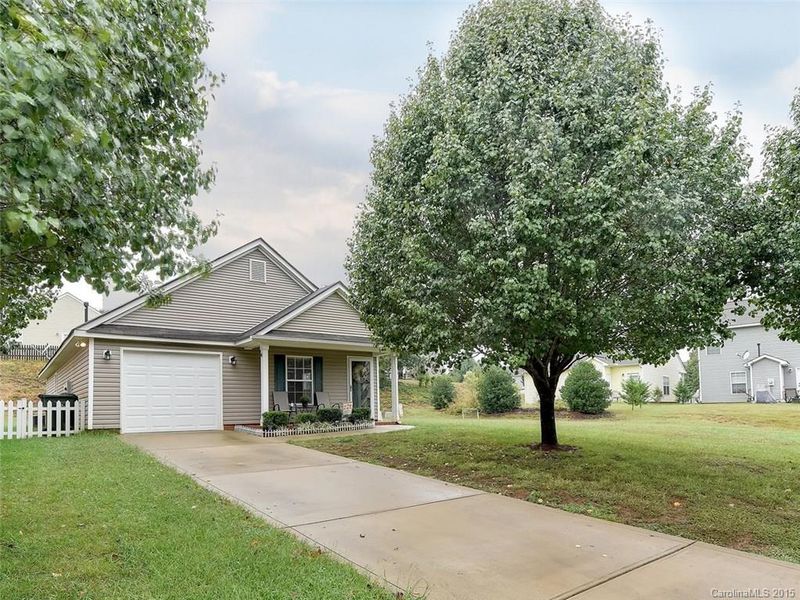 1909 Harrison Park Dr, Waxhaw, NC 28173