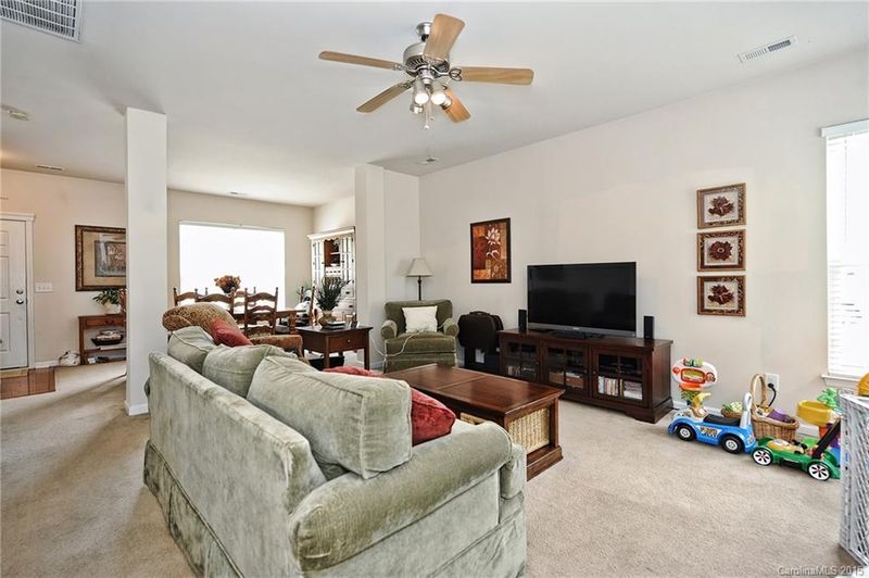 16105 Long Talon Way, Charlotte, NC 28278