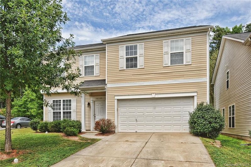 16105 Long Talon Way, Charlotte, NC 28278