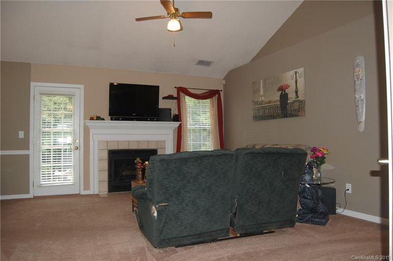 1544 Forest Glen Ln, Kannapolis, NC 28081