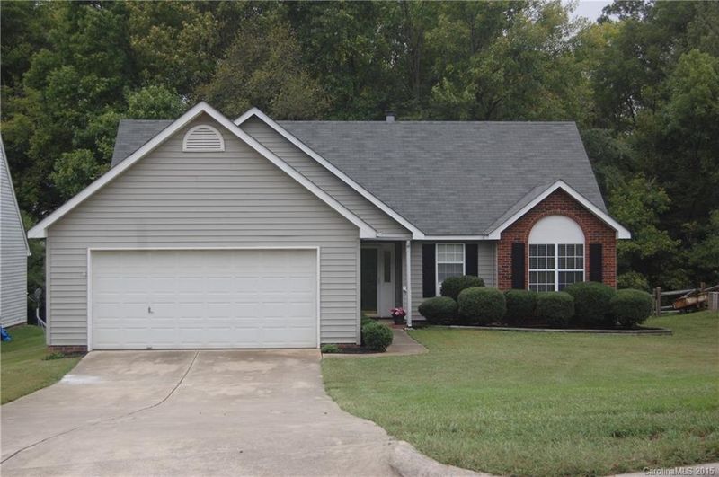 1544 Forest Glen Ln, Kannapolis, NC 28081