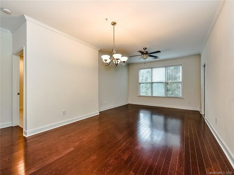 1000 E Woodlawn Rd #112, Charlotte, NC 28209