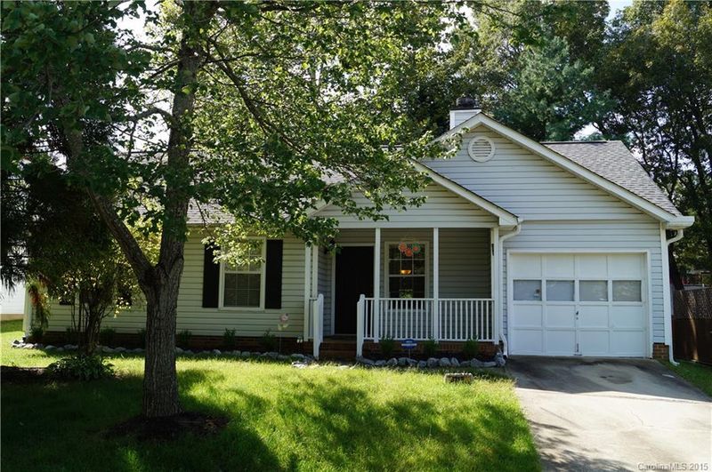 3719 Cedarbark Dr, Matthews, NC 28105