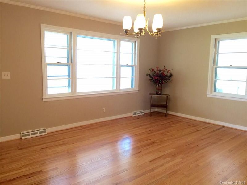 300 Roy Eaker Rd, Cherryville, NC 28021